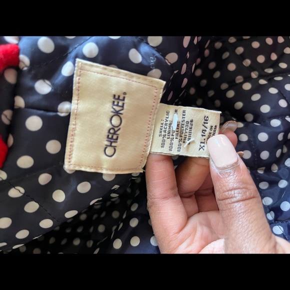 Cherokee Red Coat - Picture 2 of 5